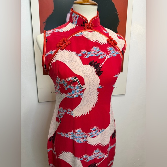 100% silk crane cheongsam by Avanti Authentic Hawaii - Picture 2 of 11